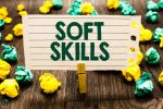 5 soft skills clés pour réussir dans les métiers à impact social et environnemental